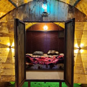 Wooden cottage 🏕️